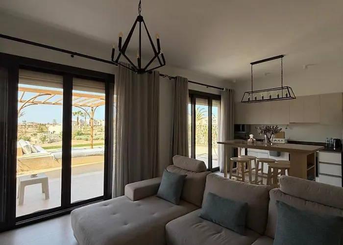 شقة Elegant 3br Nanny In Kamaran *