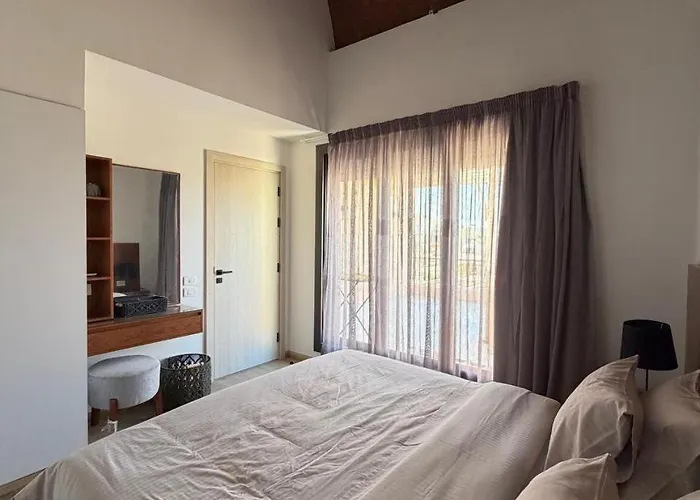 Elegant 3br Nanny In Kamaran * الغردقة