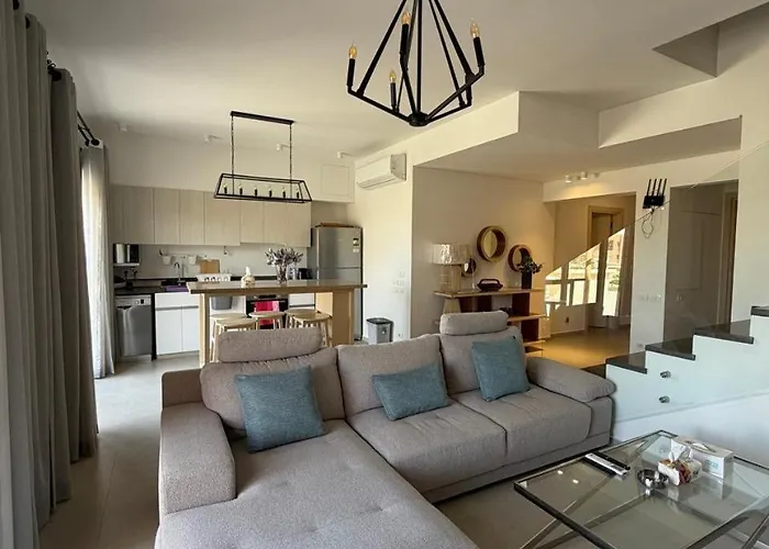 Elegant 3br Nanny In Kamaran *