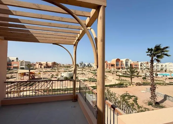 شقة Elegant 3br Nanny In Kamaran *